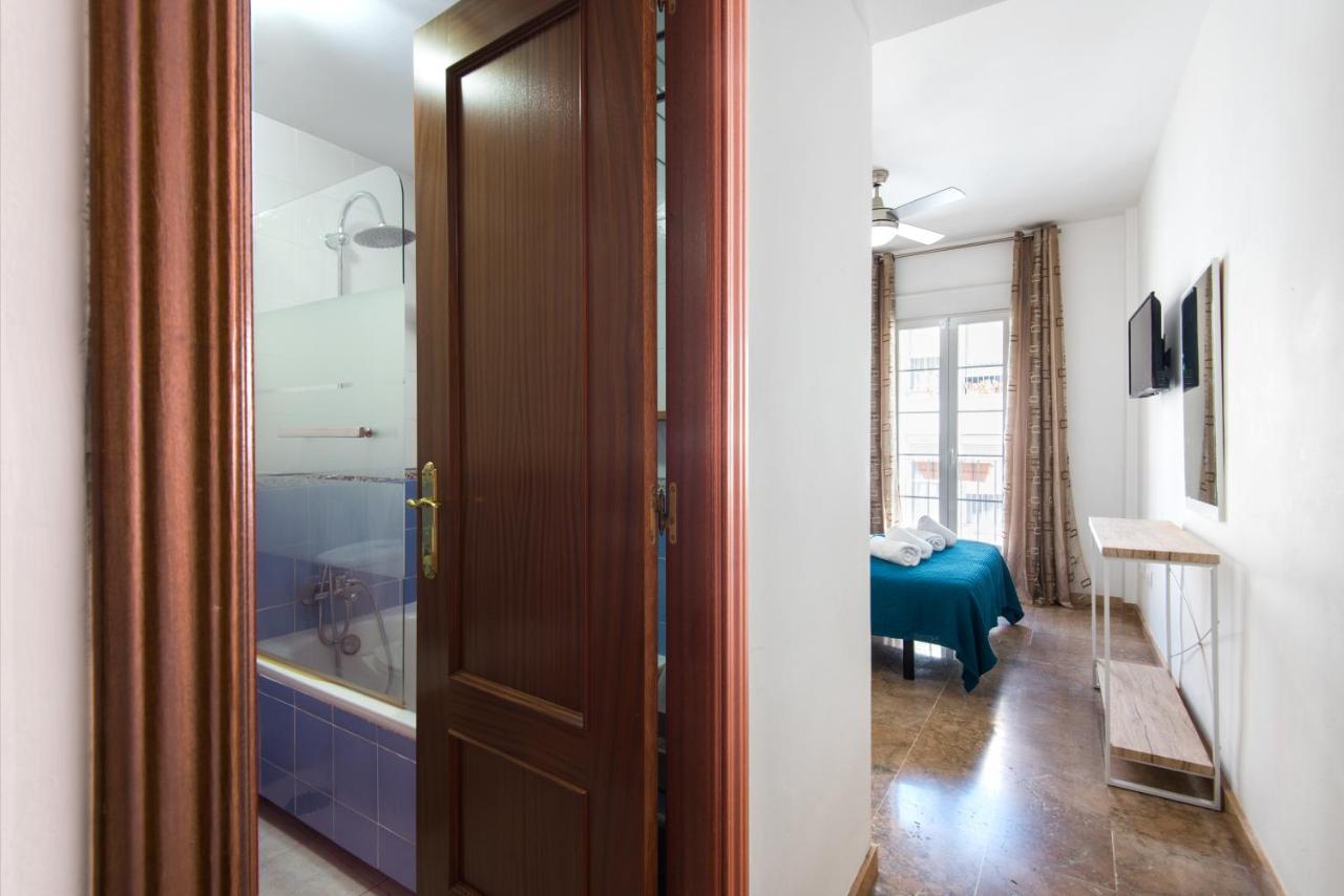 Center Apartment 2Bed 2B Aircon Wif And Parking Free Malaga Exterior photo