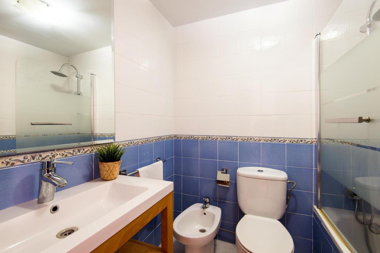 Center Apartment 2Bed 2B Aircon Wif And Parking Free Malaga Exterior photo
