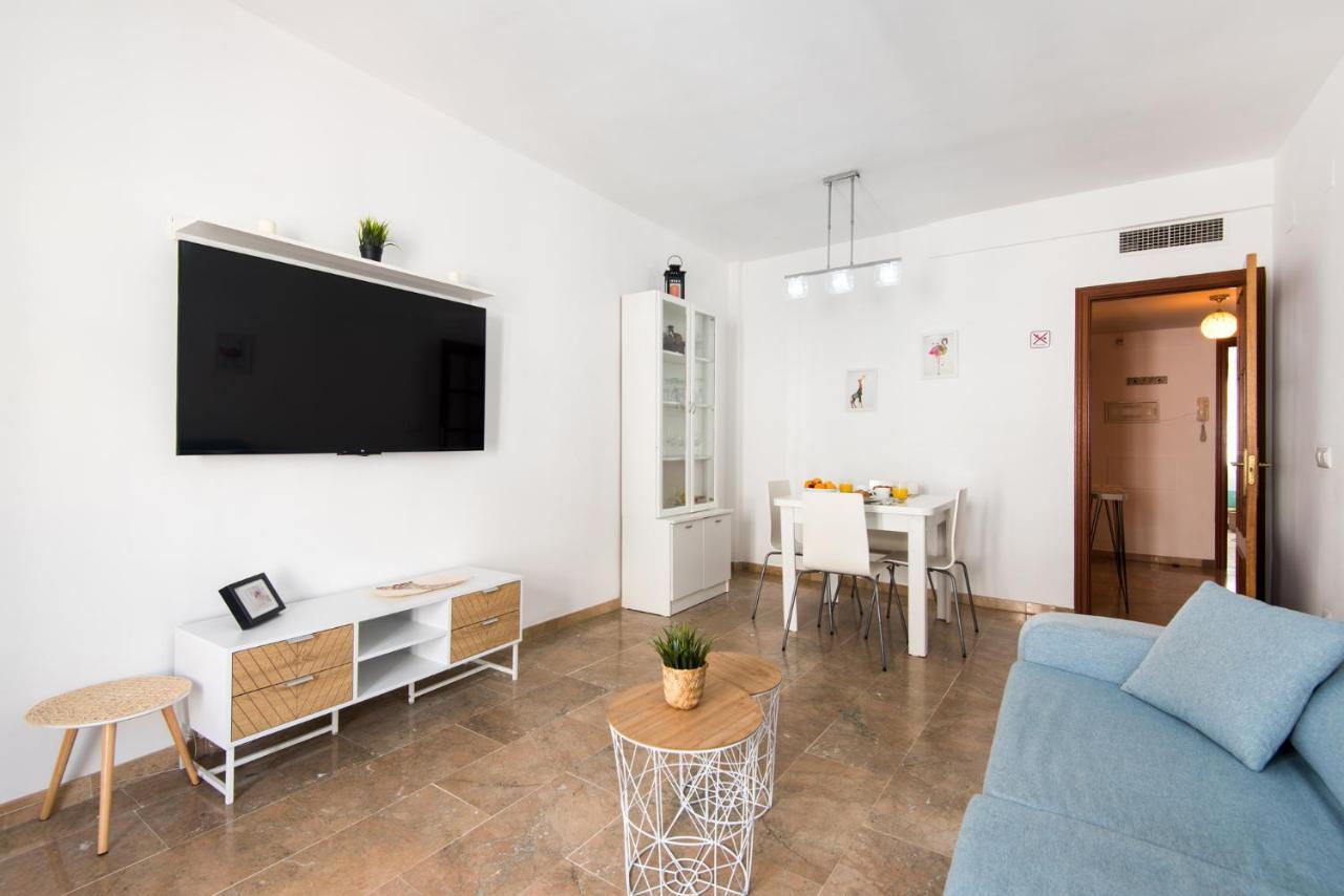 Center Apartment 2Bed 2B Aircon Wif And Parking Free Malaga Exterior photo